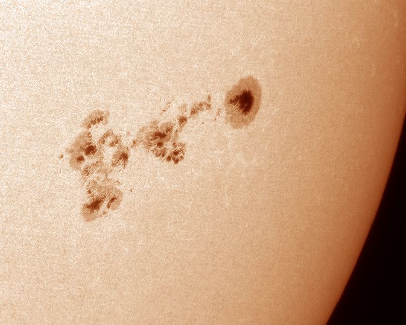 sun040815-c1