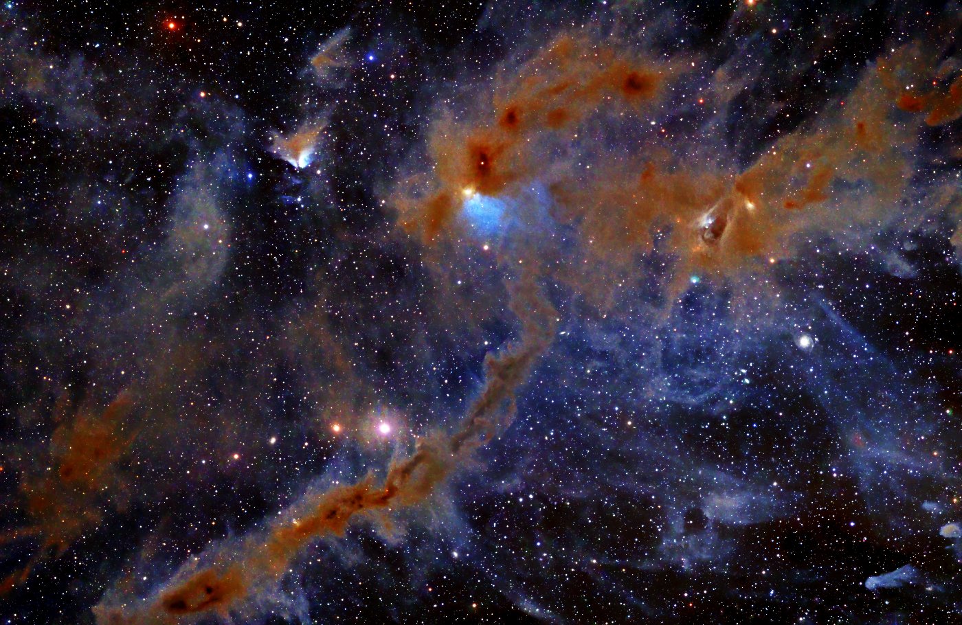 LBN 1495 in Taurus Molecular Cloud with SDSS I'R'G' filters