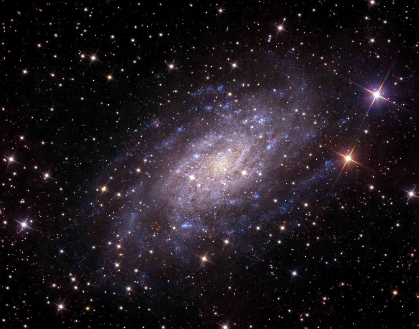 NGC 2403 (Caldwell 7) and NGC 2404 in continuum light